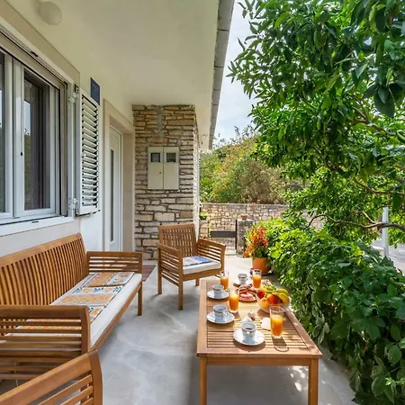 Tamjan Villa *