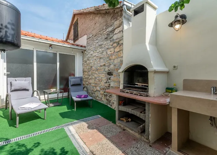 Tamjan Villa *